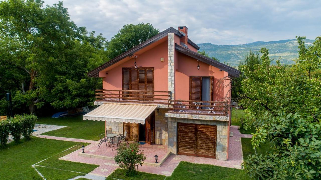 Vila Andrea Danilovgrad Екстер'єр фото