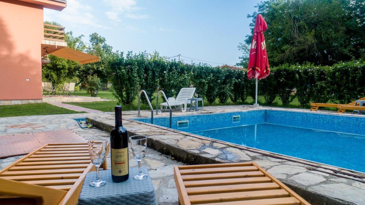 Vila Andrea Danilovgrad Екстер'єр фото